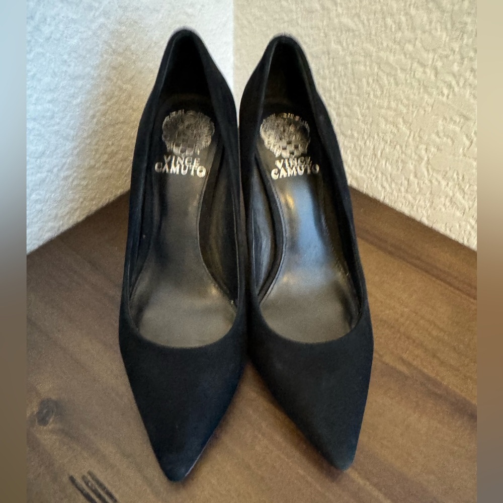 Vince Camuto Black Pointed Toe Women's Pumps